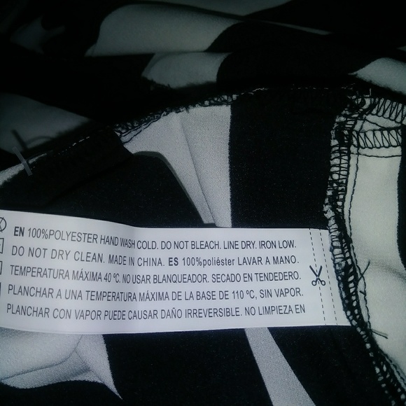 **SOLD**Striped Black White Long Skirt Size 1X - Picture 3 of 4